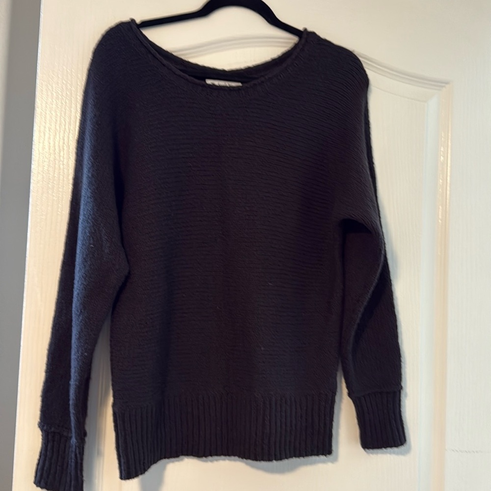 Michael Stars sweater
Black 
Size small